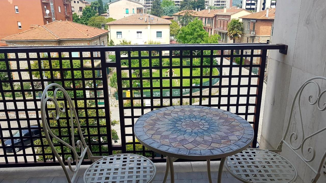 Casabellocchio Apartment เปรูจา ภายนอก รูปภาพ
